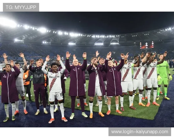 绝境中的“逆风战士”：逆境中的欧冠战斗精神，逆风比赛